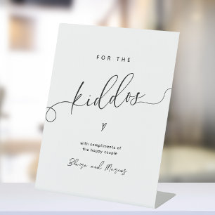 Expositor En L Guión minimalista para el Rótulo Boda Kiddos