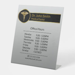 Expositor En L Horas de apertura de Caduceus Médico Profesional G