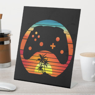 EXPOSITOR EN L JUEGOS RETRO ATARDECER