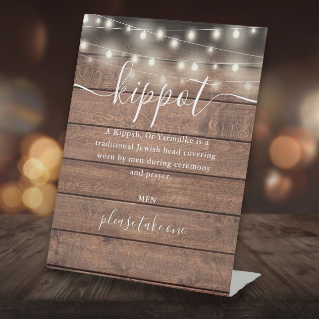Expositor En L La madera rusa ilumina al Boda judío Kippot Yarmul (Rustic Wood Lights Jewish Wedding Kippot Yarmulke Pedestal Sign)