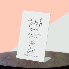 Expositor En L Las Bebidas De Nombre Personalizado Están En El Ró