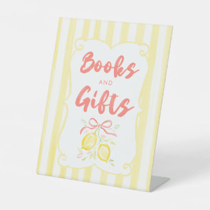 Expositor En L Libros y regalos para la ducha de bebé con tema de