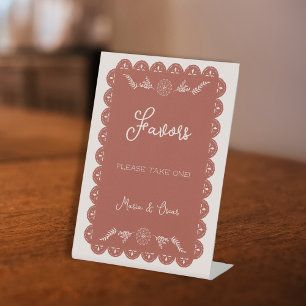 Expositor En L Los favores matrimoniales toman un papel picado me