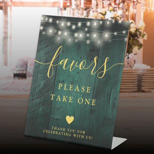 Expositor En L Luces de Cadena de Madera de Granero Rústico Boho  (Green Rustic Boho Barn Wood String Lights Favors Pedestal Sign)