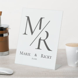 Expositor En L M & R | Nuestro Monograma de Iniciales
