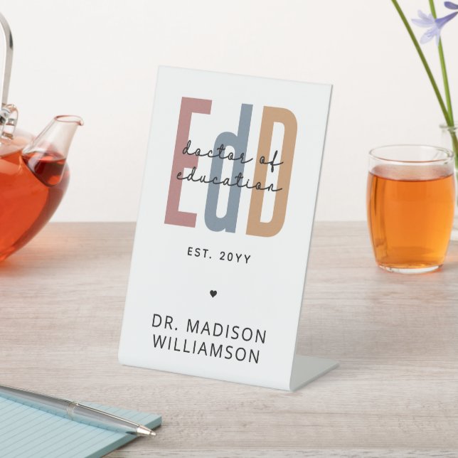 Expositor En L Médico De Educación Personalizada (In Situ)