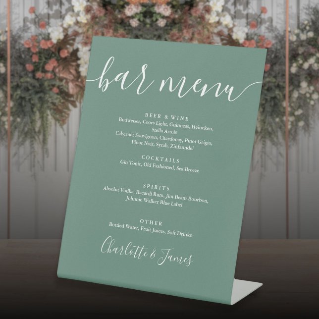 Expositor En L Menú de Bar de Boda de Letra Moderna Verde Eucalip (Eucalyptus Green Modern Script Wedding Bar Menu Pedestal Sign)