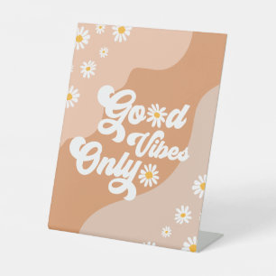 Expositor En L Mesa de decoraciones de Boho Daisy de Groovy Birth