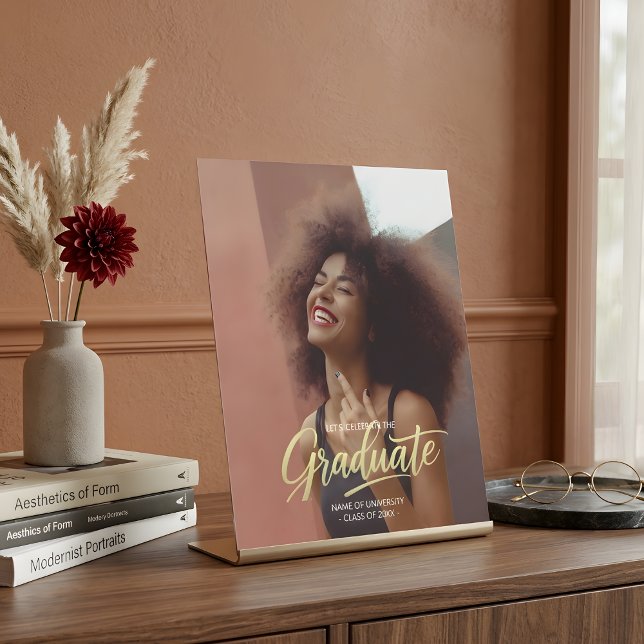 Expositor En L Modern Chic Photo Graduation Party  (Subido por el creador)