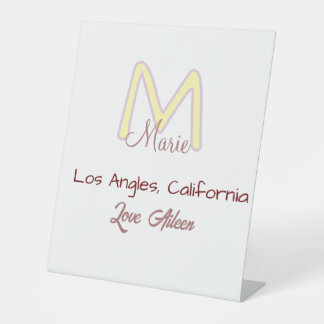 Expositor En L monograma de nombre rosa amarillo amor ciudad marr
