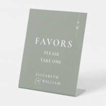 Monograma moderno Sage Green Favor Boda