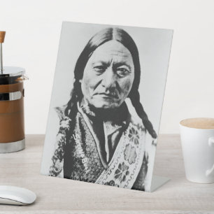Expositor En L Nativo Americano: Lakota Toro Sentado Fuerte Bufor