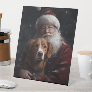 Expositor En L Nova Scotia Duck Toller Con Santa Claus Festividad