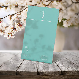 Expositor En L Números de tabla de Boda verde minimalista