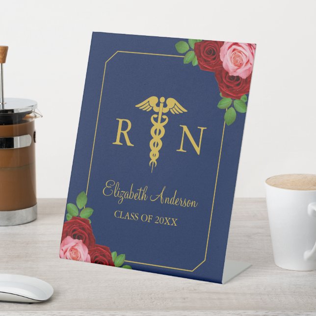 Expositor En L Nurse Graduation (In Situ)