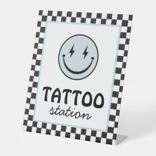 Expositor En L One Happy Dude Happy Face Tattoo