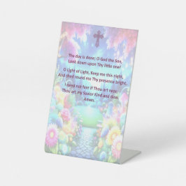 Expositor En L Oración de un niño en tiempo de vida en un Rótulo 