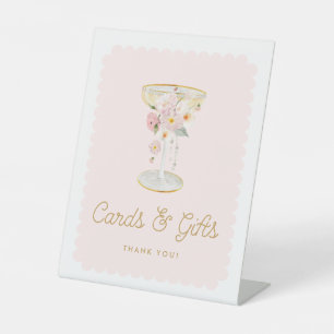 Expositor En L Perlas rosadas y tarjetas y regalos de Prosecco