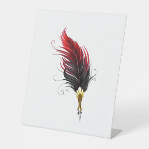 Expositor En L Pluma de plumas rojas con nido de oro