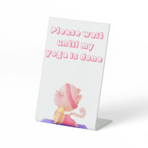 por favor espere al gato del yoga