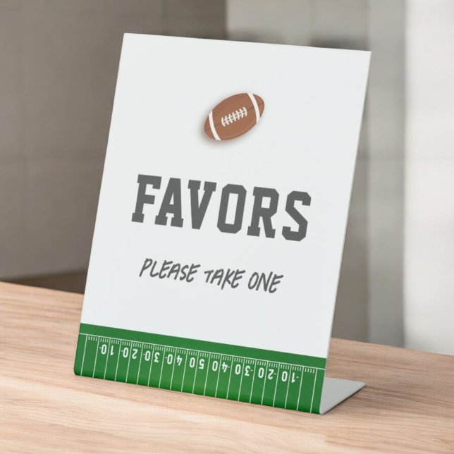 Expositor En L Primer año después, cumpleaños del fútbol favorece (Subido por el creador)