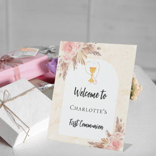 Expositor En L Primera bienvenida de la comunidad en arco de dura