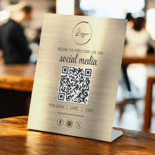 Expositor En L QR Code Gold Scan para seguirnos en las redes soci