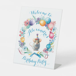 Expositor En L Ratón corto con un Gorra Fiesta