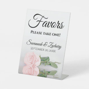 Expositor En L Regalos Tomar Una Rosa Rosa Elegante Boda