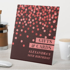 Expositor En L Regalos y Tarjetas de Cumpleaños con Confeti Rojo 