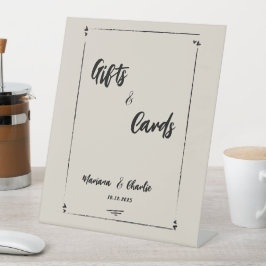 Expositor En L Retro Grey Hand Drawn Illustrated Gift & Cards