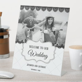 Expositor En L Ropa negra en la boda blanca personalizada