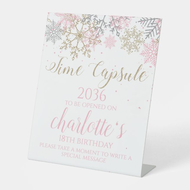 Expositor En L Rótulo de la cápsula del tiempo de ONEderland en i (Anverso)