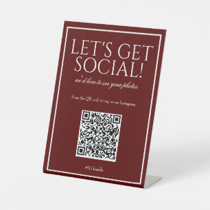 Expositor En L Rótulo de medios sociales de código QR rojo profun