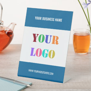 Expositor En L Rótulo Pedestal con logotipo de su empresa y texto