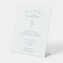 Expositor En L Rustic Botanical Simple Wedding Unplugged Ceremony