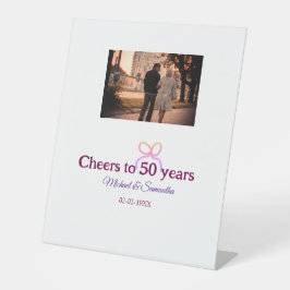 Expositor En L Saludos de color rosa al boda de 50 años