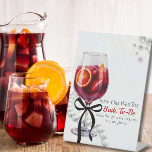 Expositor En L Sangria y Sass "Adivinen la edad de la novia"