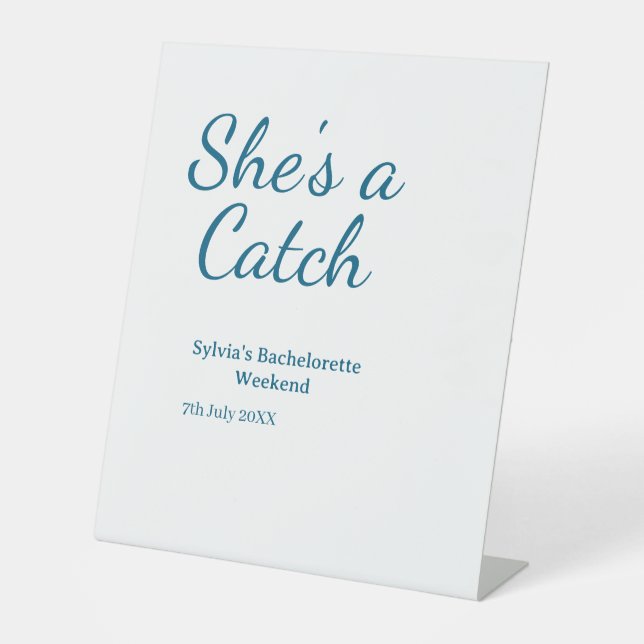 Expositor En L She's a catch bachelorette weekend name blue date  (Anverso)