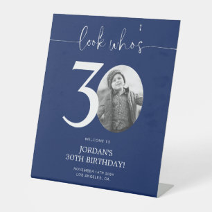 Expositor En L Signo de bienvenida azul de cumpleaños 30   Mira q