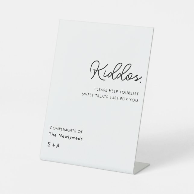 Expositor En L Simple Neutral Kiddos Wedding Treats Table (Anverso)