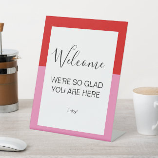 Expositor En L Simple Plain Red and Pink Welcome