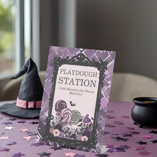 Expositor En L Spooky Cute Gótico PLAYDOUGH STATION (Spooky Cute Gothic purple PLAYDOUGH STATION Pedestal Sign)