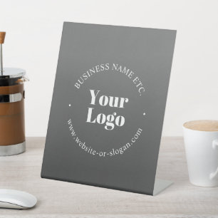 Expositor En L Su logotipo comercial o diseño y texto editable