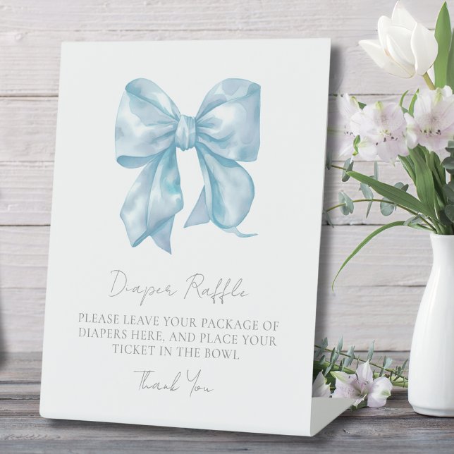 Expositor En L Tarjeta de envoltura Blue Bow Baby Shower Diaper R (Blue Bow Baby Shower Diaper Raffle Enclosure Card Pedestal Sign)