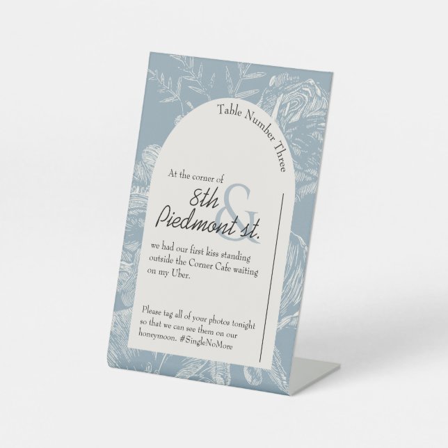 Expositor En L Tarjeta de mesa de boda con línea arqueada (Anverso)