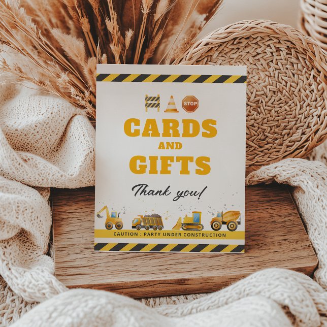 Expositor En L Tarjetas de cumpleaños de construcción y Rótulo de (Subido por el creador)