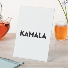 Expositor En L Tipografía moderna de Kamala blanco minimalista