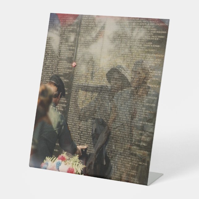 Expositor En L Tributo a los veteranos de Vietnam (Anverso)