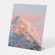 Última luz solar en la montaña Storžič, Eslovenia